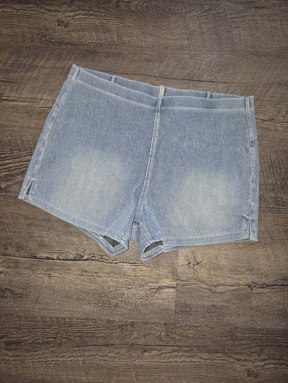 Halara Women's Light Blue Denim Stretch Shorts